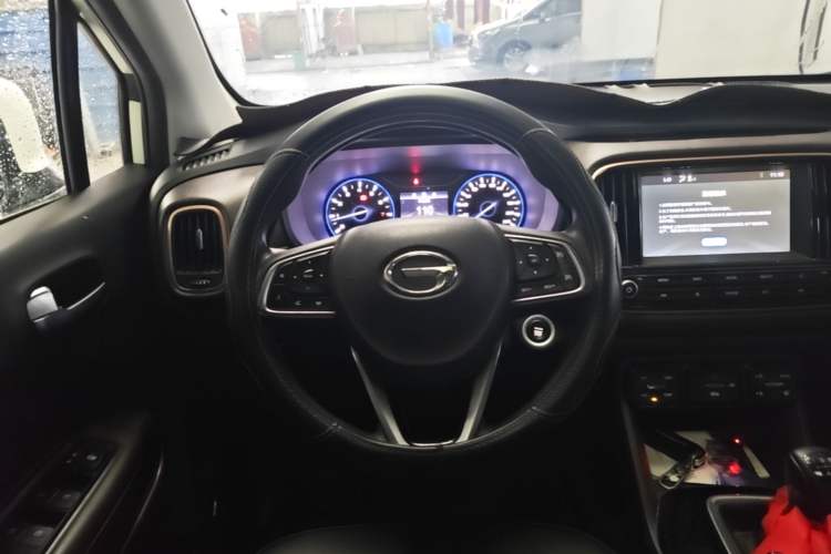 Used GAC Trumpchi GS3 2017 150N Manual Luxury Edition Steering Wheel