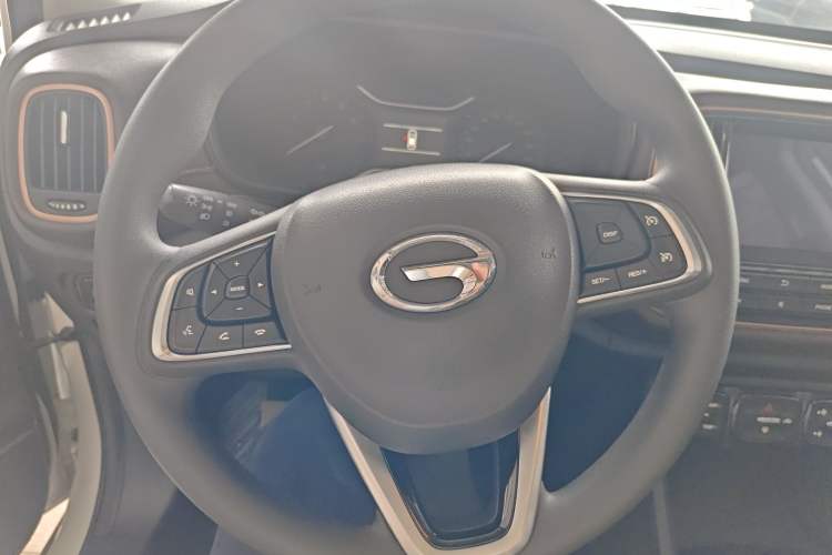 Used GAC Trumpchi GS3 2017 150N Manual Elite Edition Steering Wheel