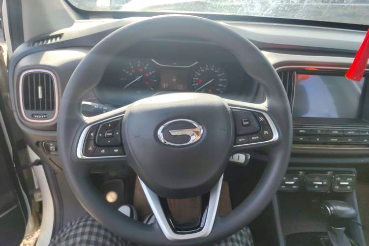 Used GAC Trumpchi GS3 2017 150N Automatic Elite Edition Steering Wheel
