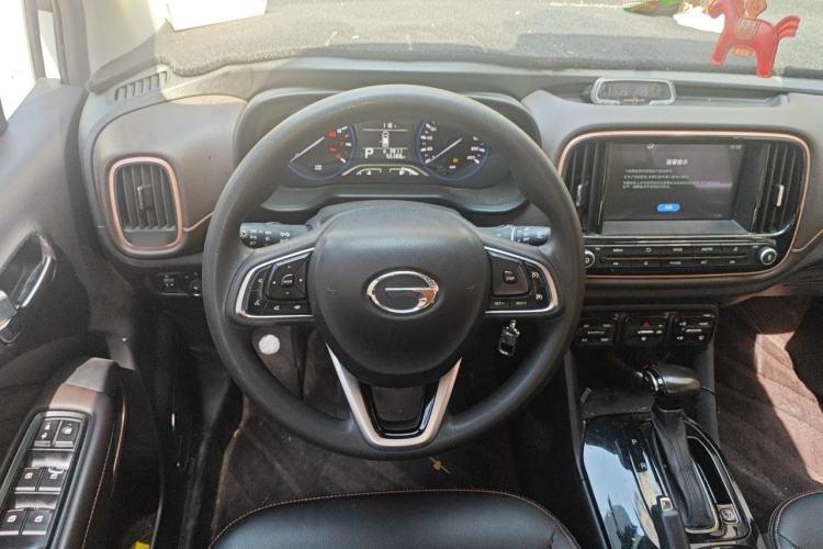 Used GAC Trumpchi GS3 2017 150N Automatic Elite Edition Steering Wheel
