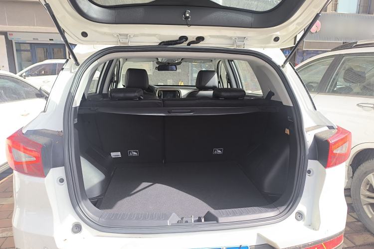 Used GAC Trumpchi GS3 2017 200T Automatic Elite Edition Trunk