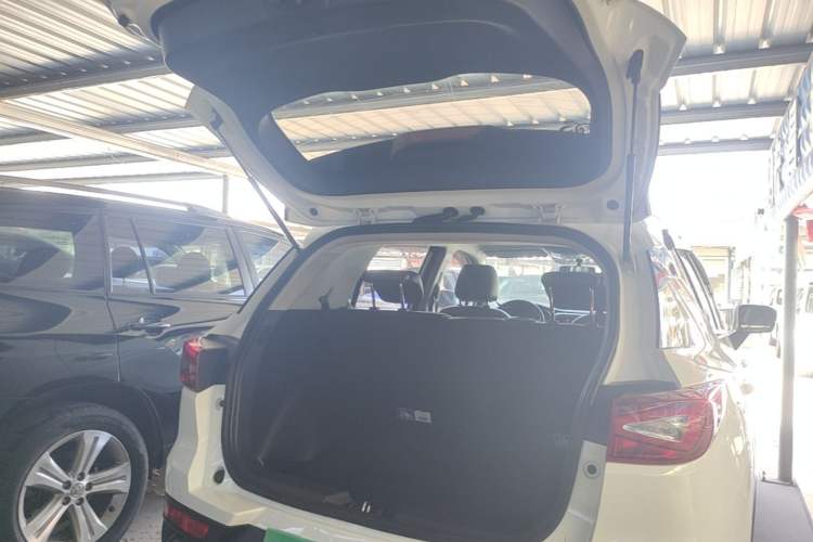 Used GAC Trumpchi GS3 2017 150N Automatic Elite Edition Trunk