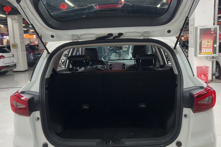 Used GAC Trumpchi GS3 2017 200T Automatic Elite Edition Trunk