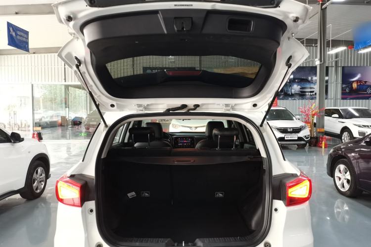 Used GAC Trumpchi GS3 2017 150N Automatic Elite Edition Trunk