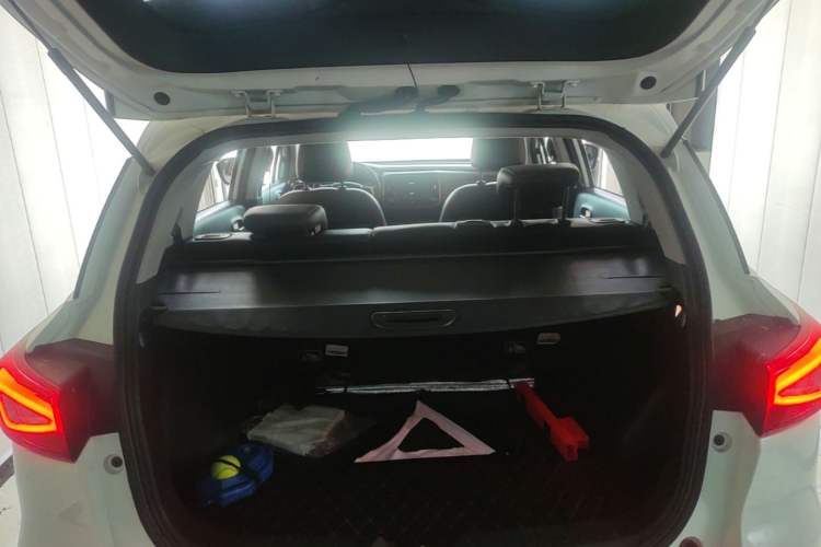 Used GAC Trumpchi GS3 2017 150N Automatic Elite Edition Trunk