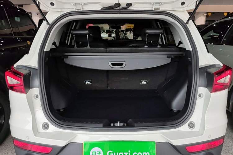 Used GAC Trumpchi GS3 2017 150N Automatic Elite Edition Trunk