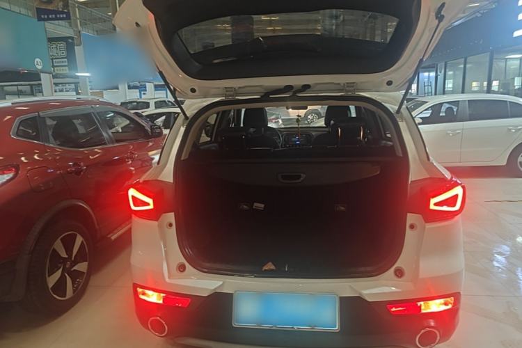 Used GAC Trumpchi GS3 2017 150N Automatic Elite Edition Trunk