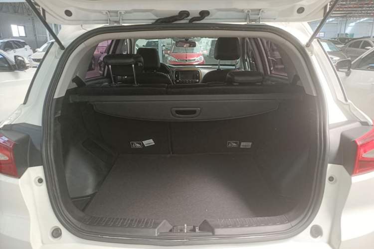 Used GAC Trumpchi GS3 2017 200T Automatic Elite Edition Trunk