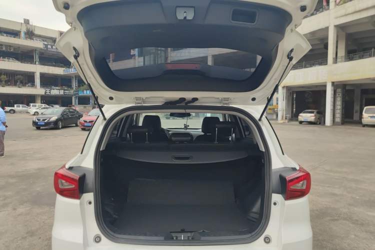 Used GAC Trumpchi GS3 2017 200T Automatic Luxury Edition Trunk