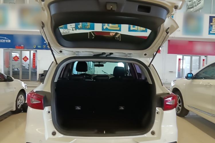 Used GAC Trumpchi GS3 2017 200T Automatic Luxury Edition Trunk