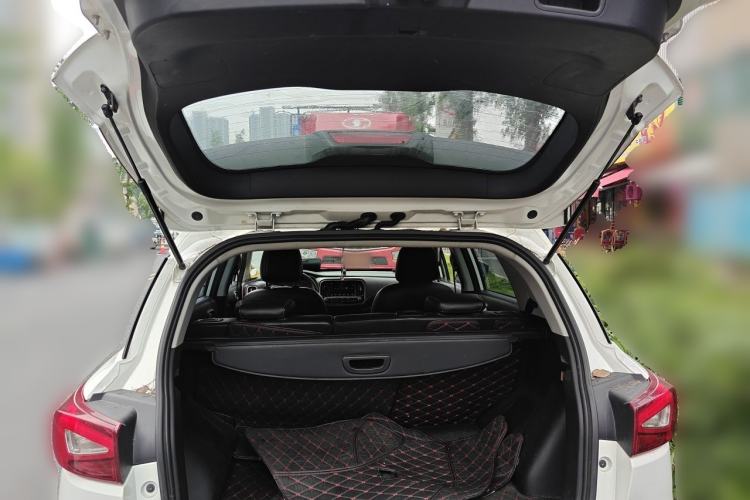 Used GAC Trumpchi GS3 2017 200T Automatic Elite Edition Trunk