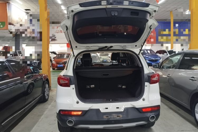 Used GAC Trumpchi GS3 2017 150N Automatic Elite Edition Trunk