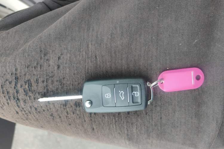 Used GAC Trumpchi GS3 2017 150N Automatic Elite Edition Vehicle Key