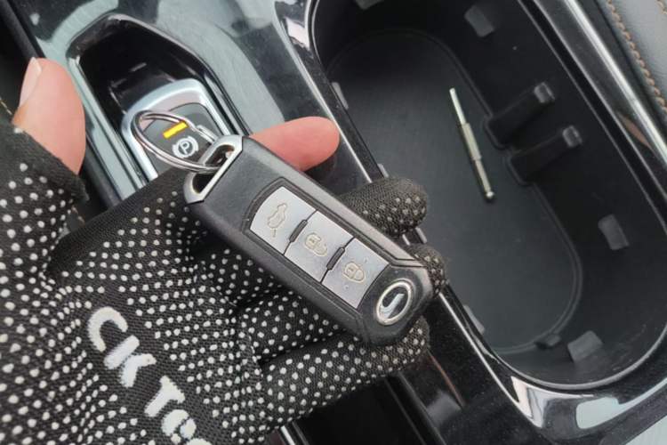 Used GAC Trumpchi GS3 2017 200T Automatic Luxury Edition Vehicle Key
