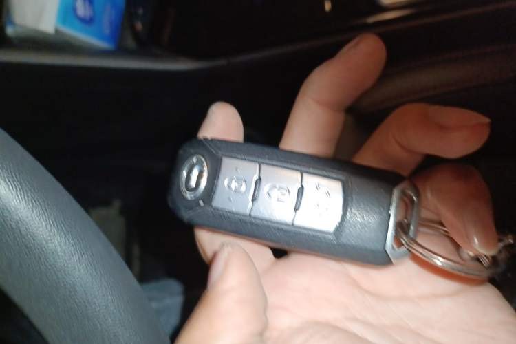 Used GAC Trumpchi GS3 2017 200T Automatic Luxury Edition Vehicle Key