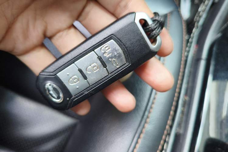 Used GAC Trumpchi GS3 2017 200T Automatic Luxury Edition Vehicle Key