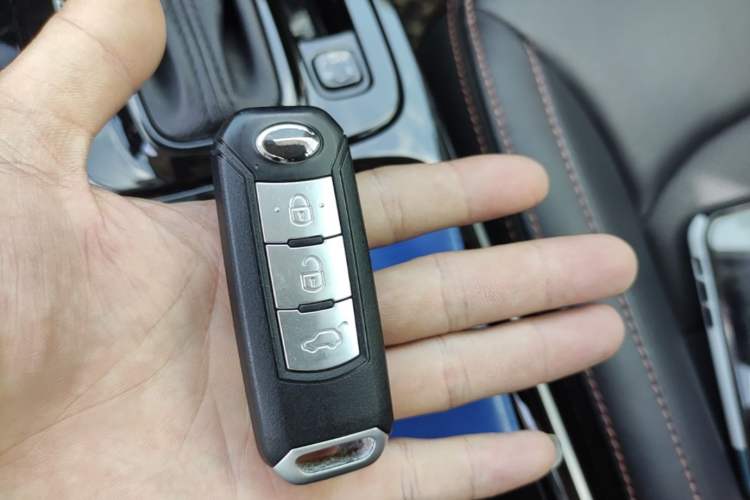 Used GAC Trumpchi GS3 2017 200T Automatic Luxury Edition Vehicle Key