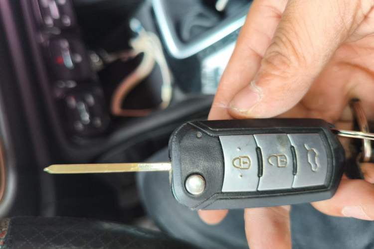 Used GAC Trumpchi GS3 2017 150N Manual Elite Edition Vehicle Key
