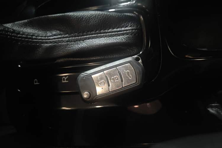 Used GAC Trumpchi GS3 2017 150N Automatic Elite Edition Vehicle Key
