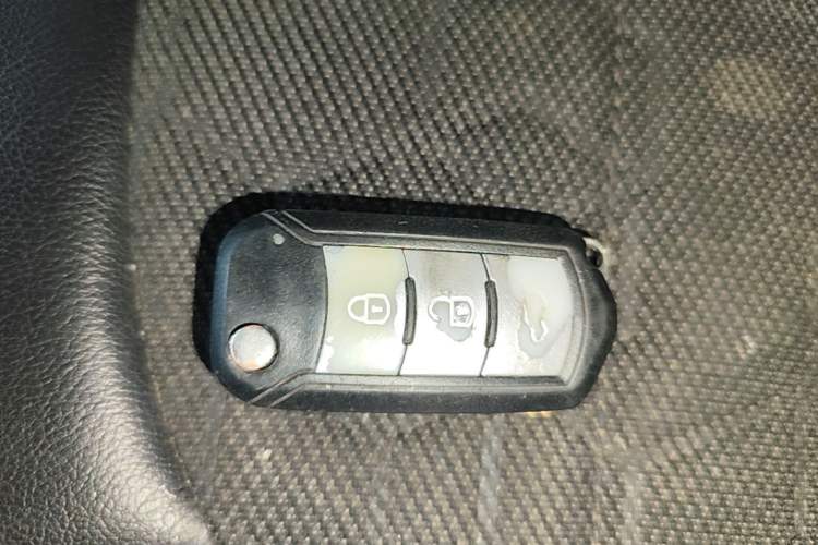 Used GAC Trumpchi GS3 2017 150N Automatic Elite Edition Vehicle Key