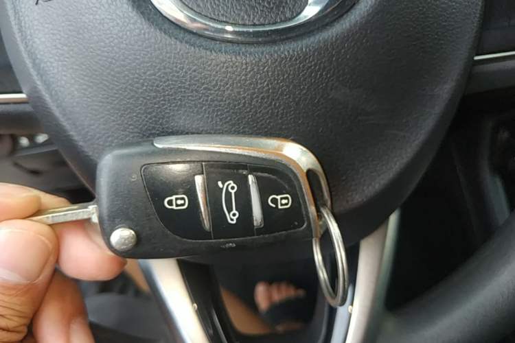 Used GAC Trumpchi GS3 2017 150N Manual Comfort Edition Vehicle Key