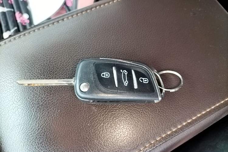 Used GAC Trumpchi GS3 2017 150N Manual Elite Edition Vehicle Key