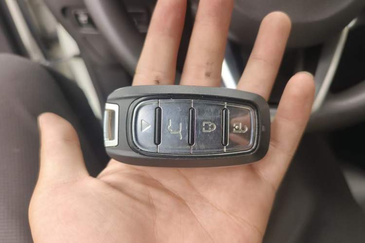 Used GAC Trumpchi GS3 2017 200T Automatic Luxury Edition Vehicle Key