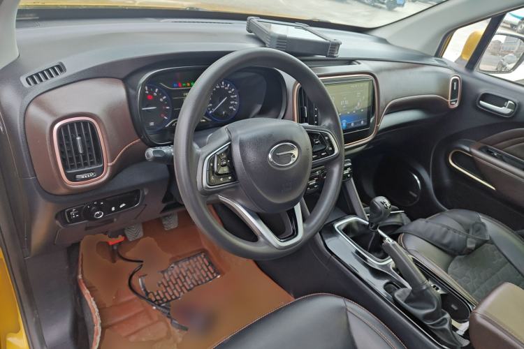 Used GAC Trumpchi GS3 2017 150N Manual Elite Edition Center Console