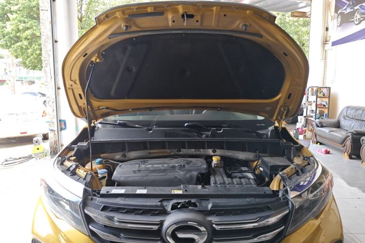 Used GAC Trumpchi GS3 2017 150N Automatic Elite Edition Engine Bay
