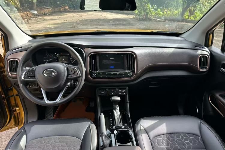 Used GAC Trumpchi GS3 2017 150N Automatic Elite Edition Interior 1