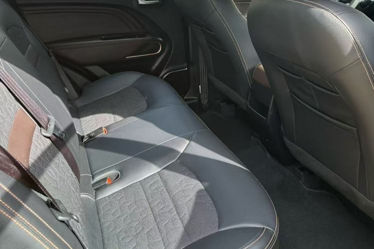 Used GAC Trumpchi GS3 2017 150N Automatic Elite Edition Interior 3