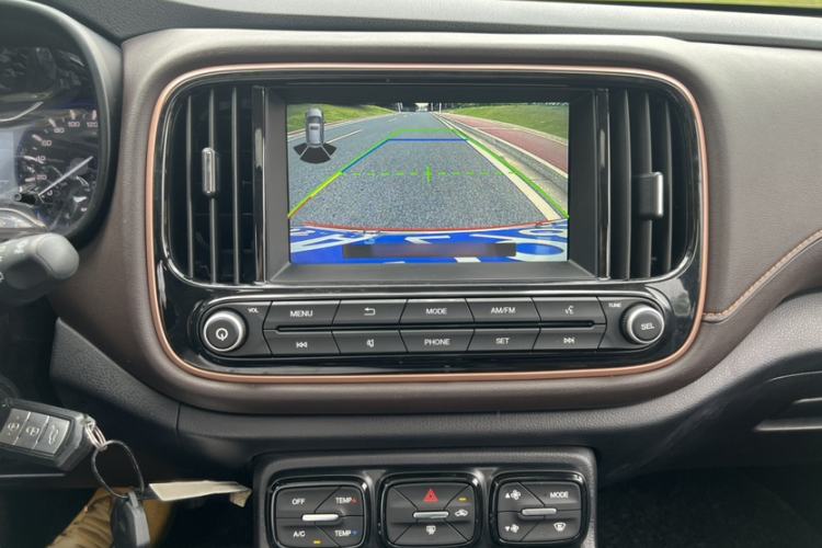 Used GAC Trumpchi GS3 2017 150N Automatic Elite Edition Interior 4
