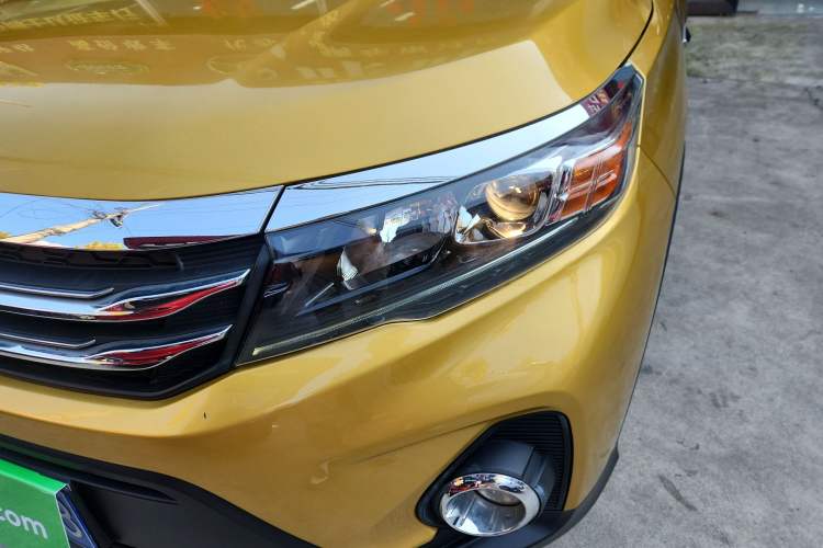 Used GAC Trumpchi GS3 2017 150N Manual Elite Edition Left Front Headlight