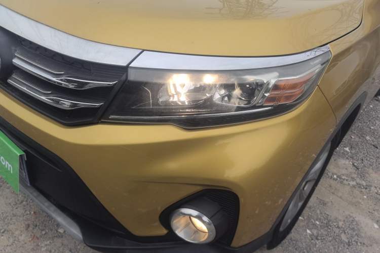 Used GAC Trumpchi GS3 2017 150N Automatic Elite Edition Left Front Headlight