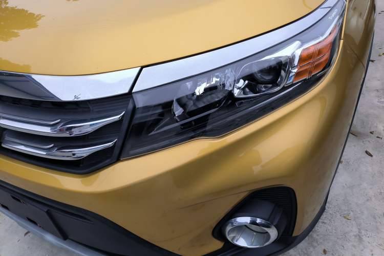 Used GAC Trumpchi GS3 2017 150N Automatic Elite Edition Left Front Headlight