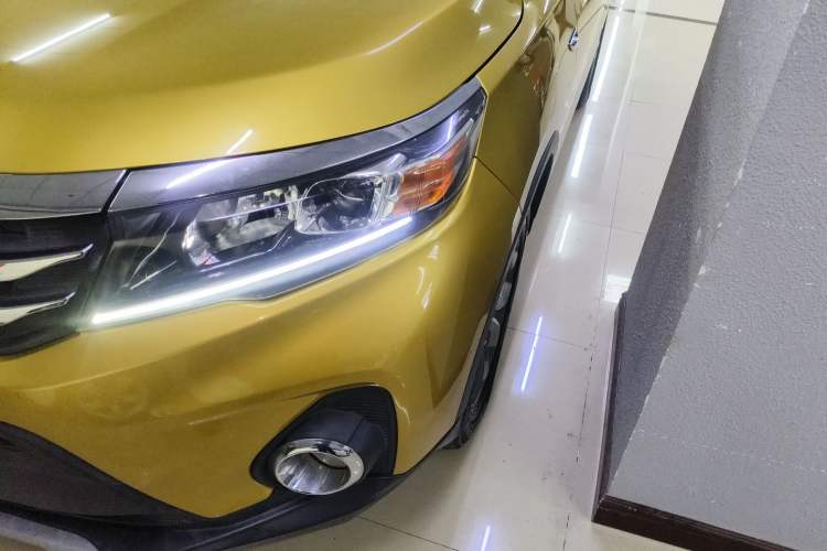 Used GAC Trumpchi GS3 2017 200T Automatic Elite Edition Left Front Headlight