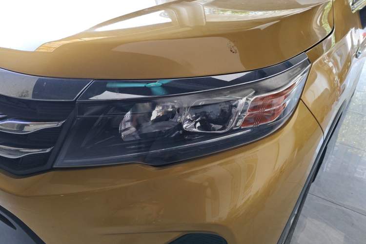 Used GAC Trumpchi GS3 2017 150N Automatic Elite Edition Left Front Headlight