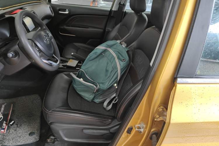 Used GAC Trumpchi GS3 2017 150N Automatic Elite Edition Left Front Seat