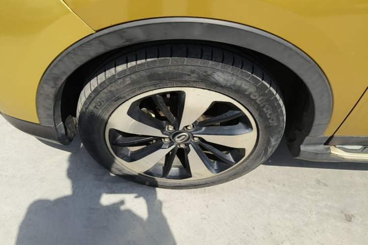 Used GAC Trumpchi GS3 2017 200T Automatic Luxury Edition Left Front Wheel Hub