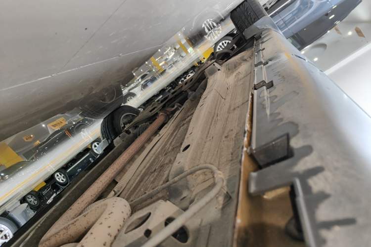 Used GAC Trumpchi GS3 2017 150N Automatic Elite Edition Left Side Sill