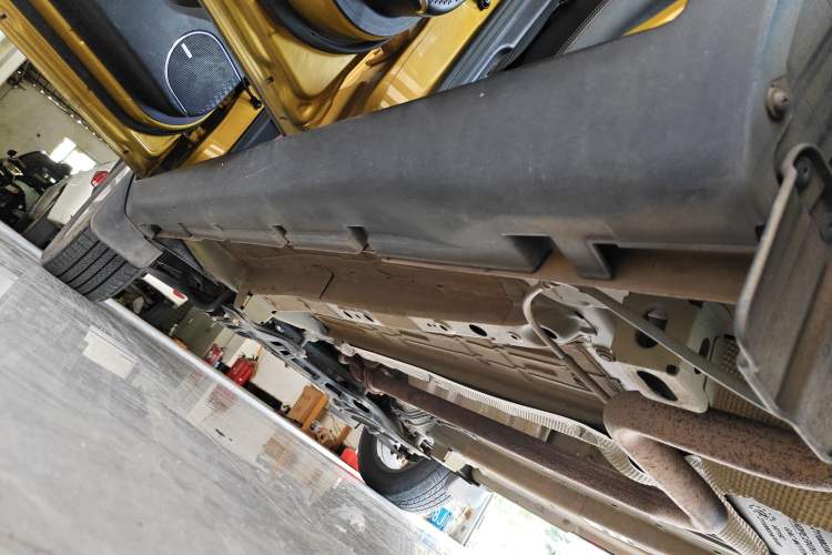 Used GAC Trumpchi GS3 2017 150N Automatic Elite Edition Left Side Sill