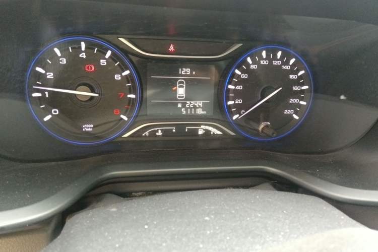Used GAC Trumpchi GS3 2017 150N Manual Elite Edition Odometer Close Up