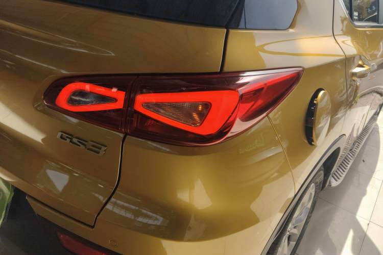 Used GAC Trumpchi GS3 2017 150N Automatic Elite Edition Right Rear Taillight