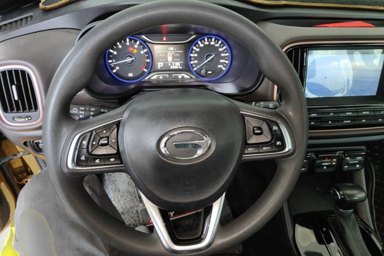 Used GAC Trumpchi GS3 2017 150N Automatic Elite Edition Steering Wheel
