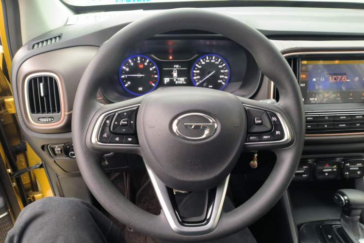 Used GAC Trumpchi GS3 2017 150N Automatic Elite Edition Steering Wheel