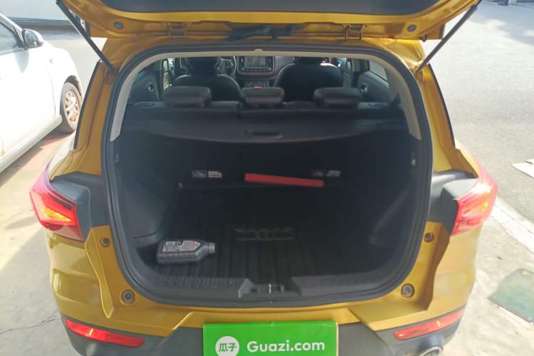 Used GAC Trumpchi GS3 2017 200T Automatic Luxury Edition Trunk
