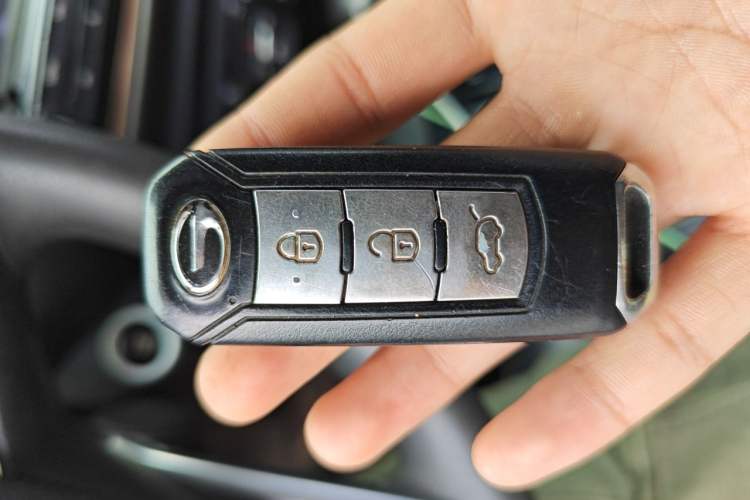 Used GAC Trumpchi GS3 2017 200T Automatic Luxury Edition Vehicle Key