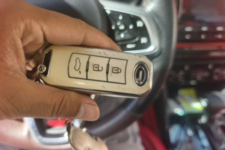 Used GAC Trumpchi GS3 2017 200T Automatic Luxury Edition Vehicle Key