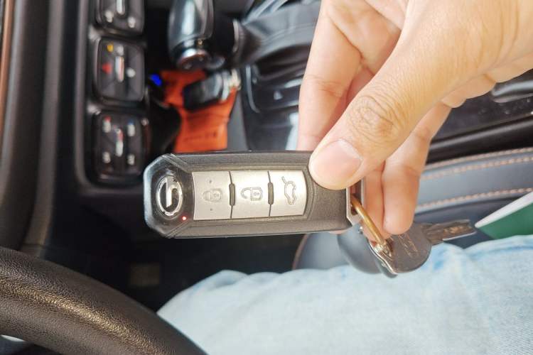 Used GAC Trumpchi GS3 2017 200T Automatic Elite Edition Vehicle Key