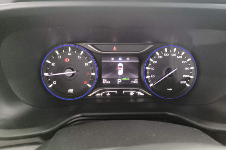 Used GAC Trumpchi GS3 2019 235T Automatic Luxury Edition Instrument Cluster